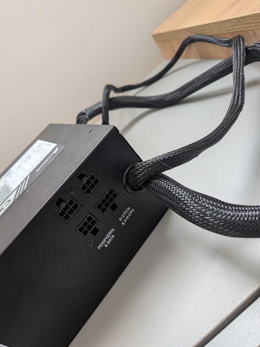 Fonte de Alimentação CX550M