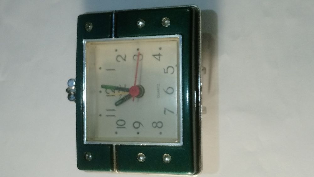 Часи  настольні не робочі