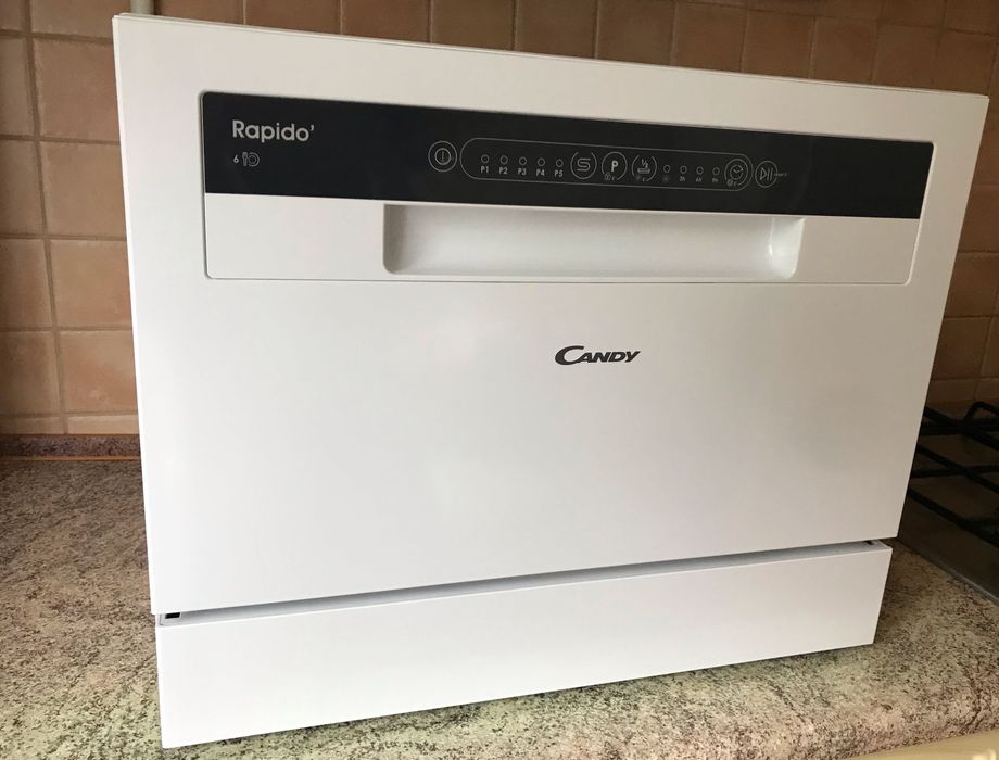 Продам посудомийну машинку Candy CP 6E51LW