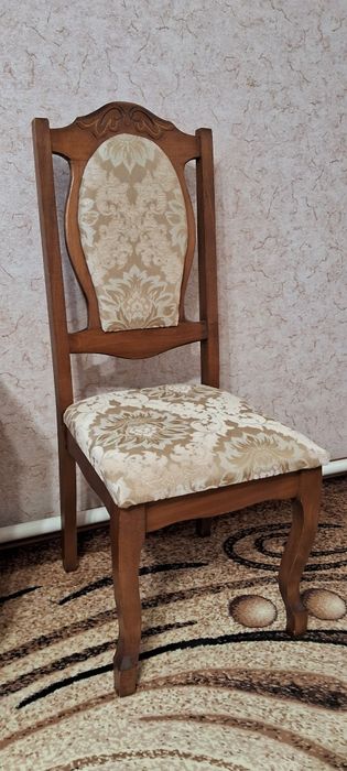 Стулья деревянные 4 шт.