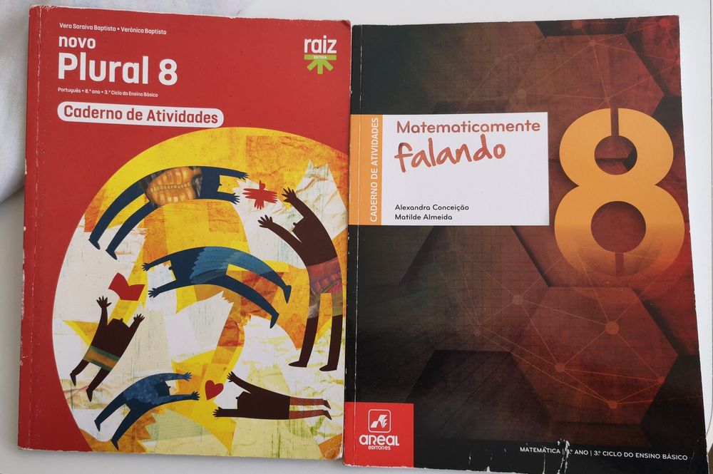 Manuais escolares 8° ano
