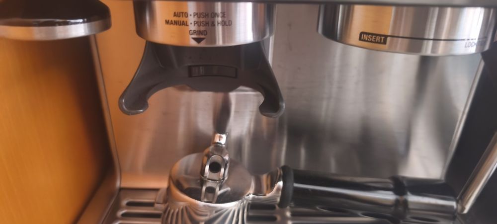 Maquina de café Sage Modelo Ses 875