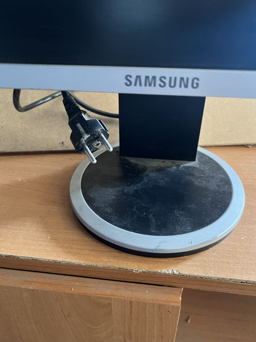 Монитор SAMSUNG 940BW PLUS