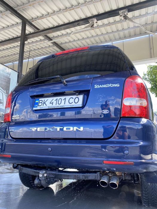 Продам авто Ssang Yong Rekston2