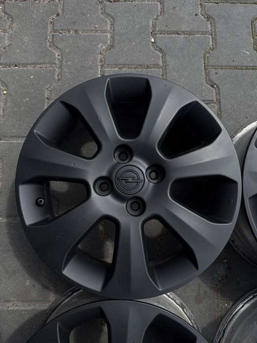Felgi aluminiowe 15 cali 5,5 J 4x100 Opel Agila