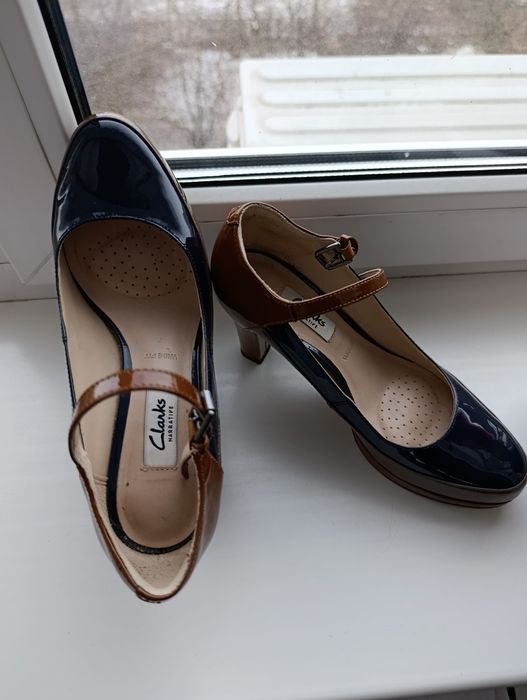 Жіночі туфлі на каблуку