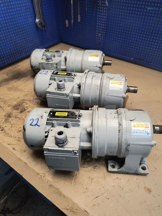 Przekładnia 22/min 0,18kW reduktor motoreduktor  prosta napęd