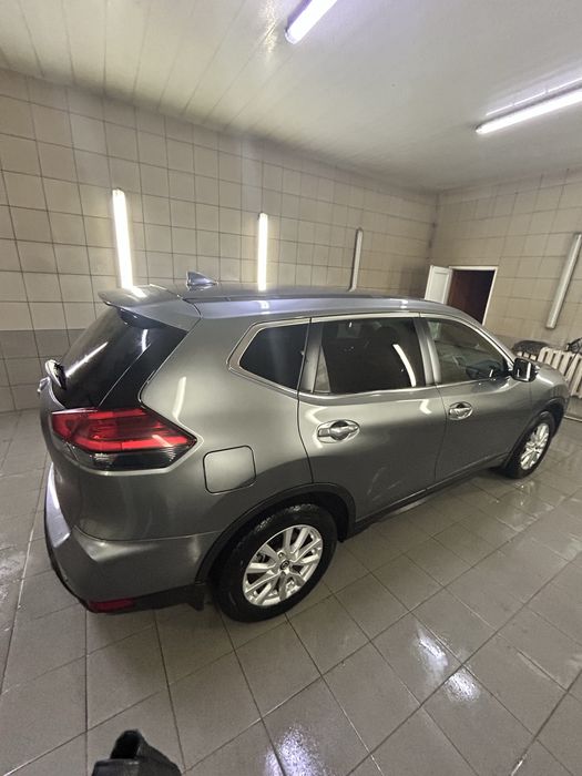 Nisan X-Trail продам