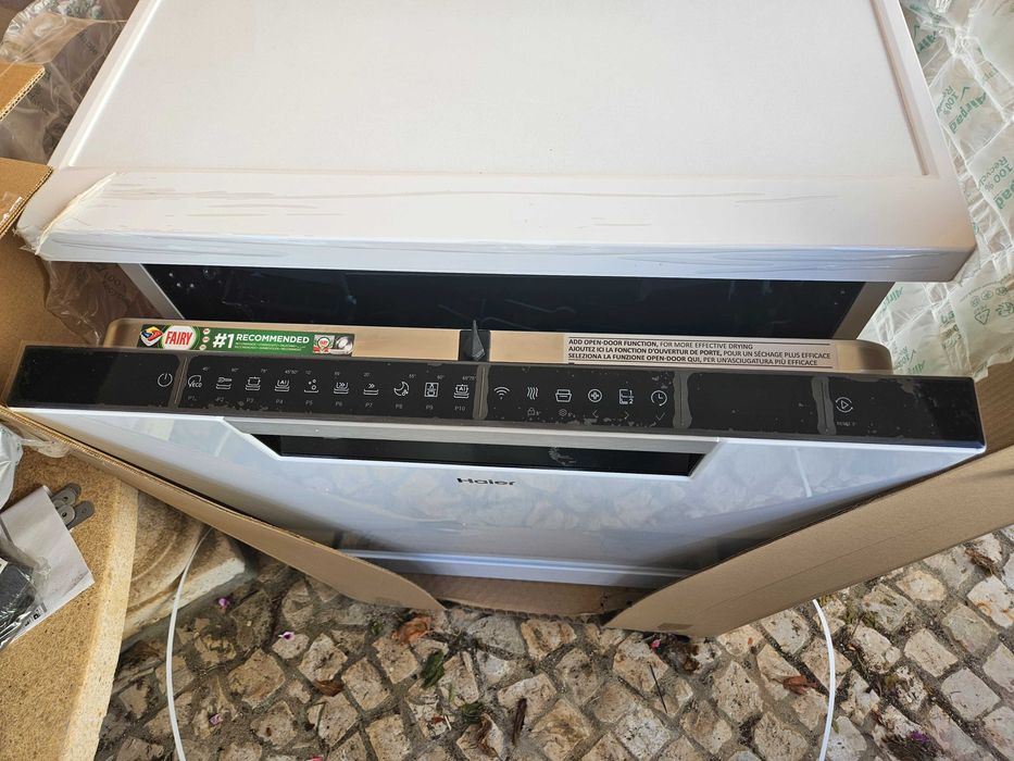 Máquina Lavar Loiça Haier XF 6B2M3PW 16 talheres,10 programas c/3 anos garantia PVP 600 Euros