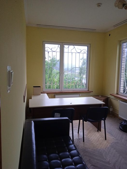 Офісні приміщення, виробничі приміщення