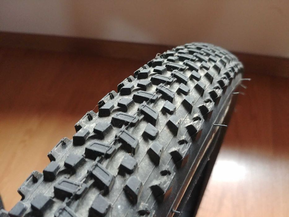 Pneus BTT Vittoria Saguaro 26x2.00" + Câmara de ar