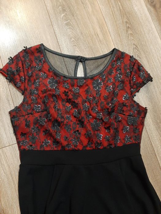 Плаття XL, червоне з чорним