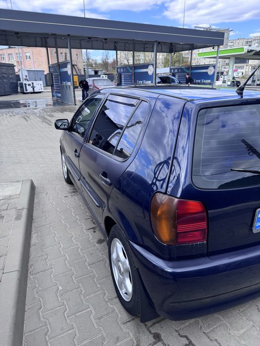 Авто Volkswagen Polo