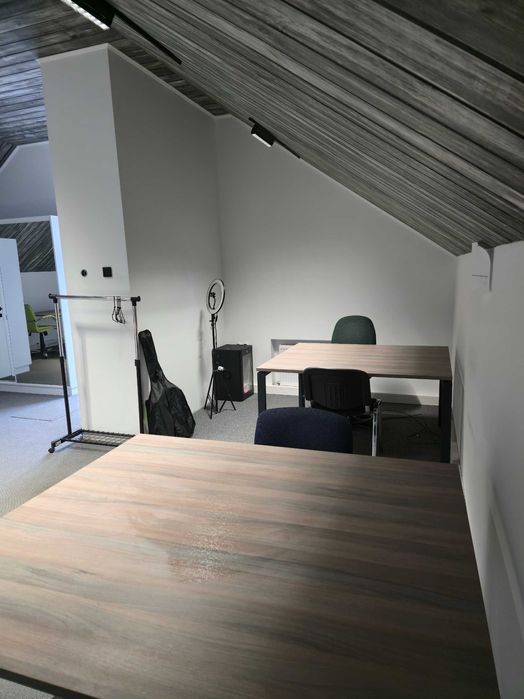 Офіс 37,7 м² у центрі Чернігова - з генератором і автономним опаленням