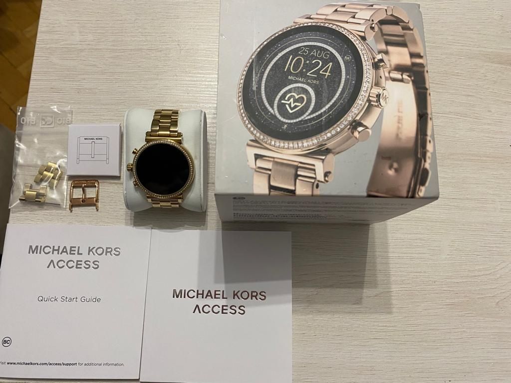 Smartwatch Micheal Kors MKT5062 Model DW7M2 Stalowa Wola OLX.pl