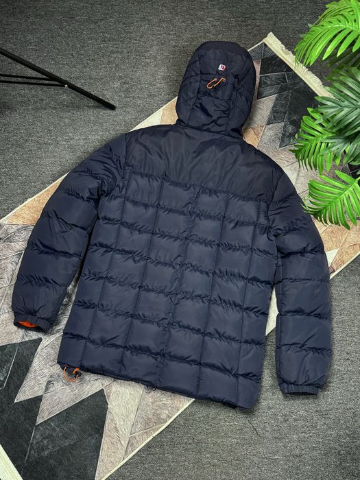 Пуховик Berghaus зимняя куртка размер Л