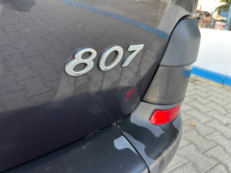Peugeot 807 - 7 lugares 2.0HDI Diesel- Nacional