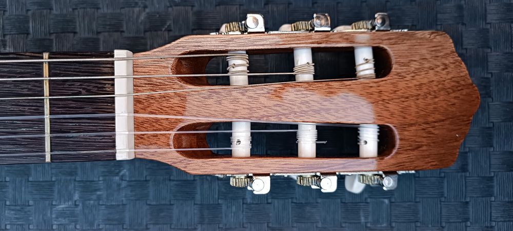 Guitarra acústica 1/2