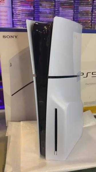 PS5 Slim | Versão com Disco | de Junho 2026