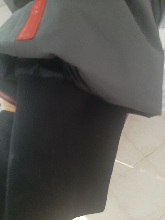Parka prada homem excelente para frio e chuva