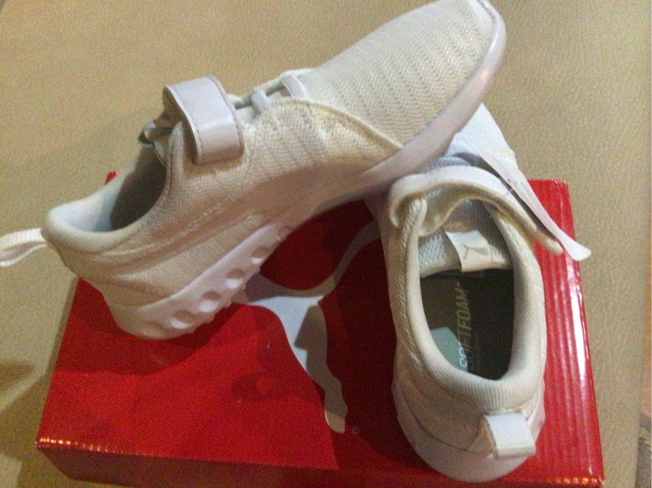 Sapatilhas Puma Carson 2V PS tamanho 34 NOVAS