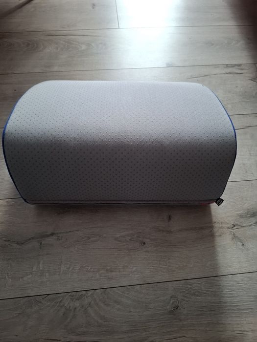 Podnóżek  z firmy Ikea