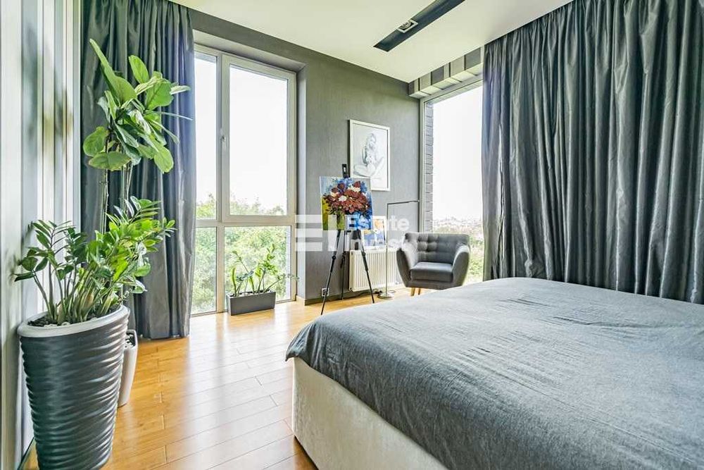 Продам будинок у смт. Коротич