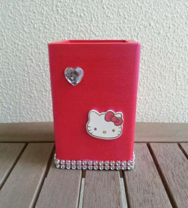 Conjunto de caixa e copo Hello Kitty REBAIXA