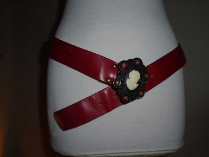 Cinto vintage vermelho