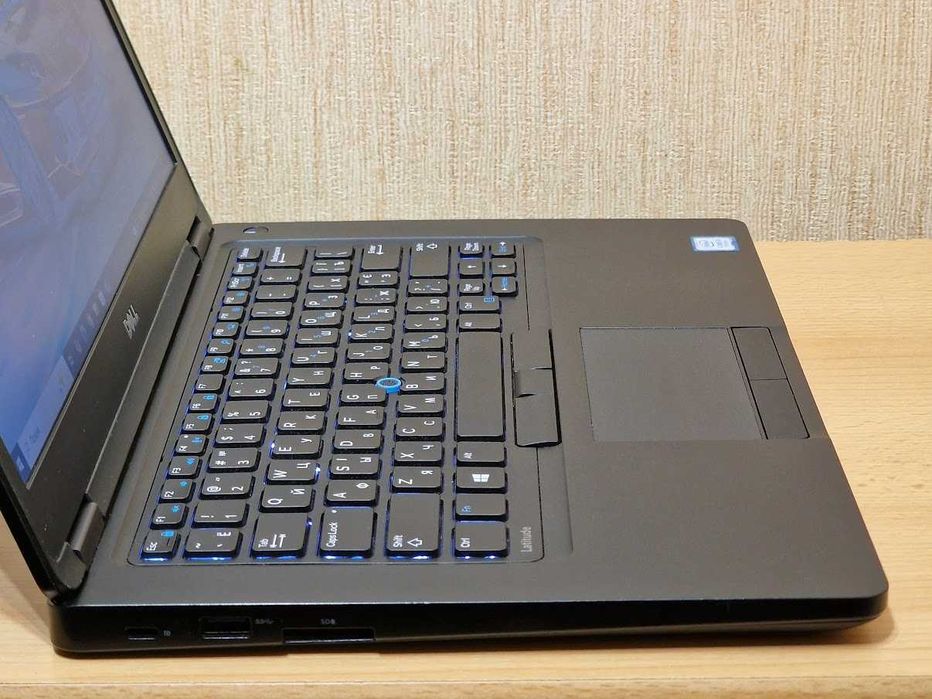 Сучасний ноутбук Dell Latitude 5480 Intel Core i5-7440HQ RAM 8Gb DDR4 SSD 128Gb IPS (1920x1080) Full HD Батарея 8 годин. В гарному стані.