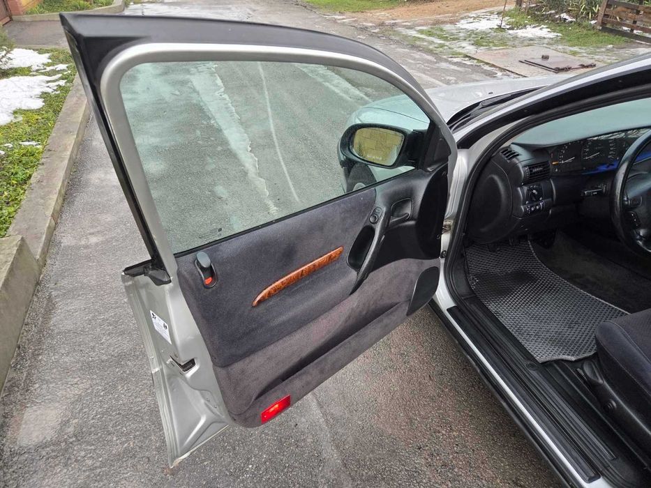 В Ідеальному стані  OPEL OMEGA.