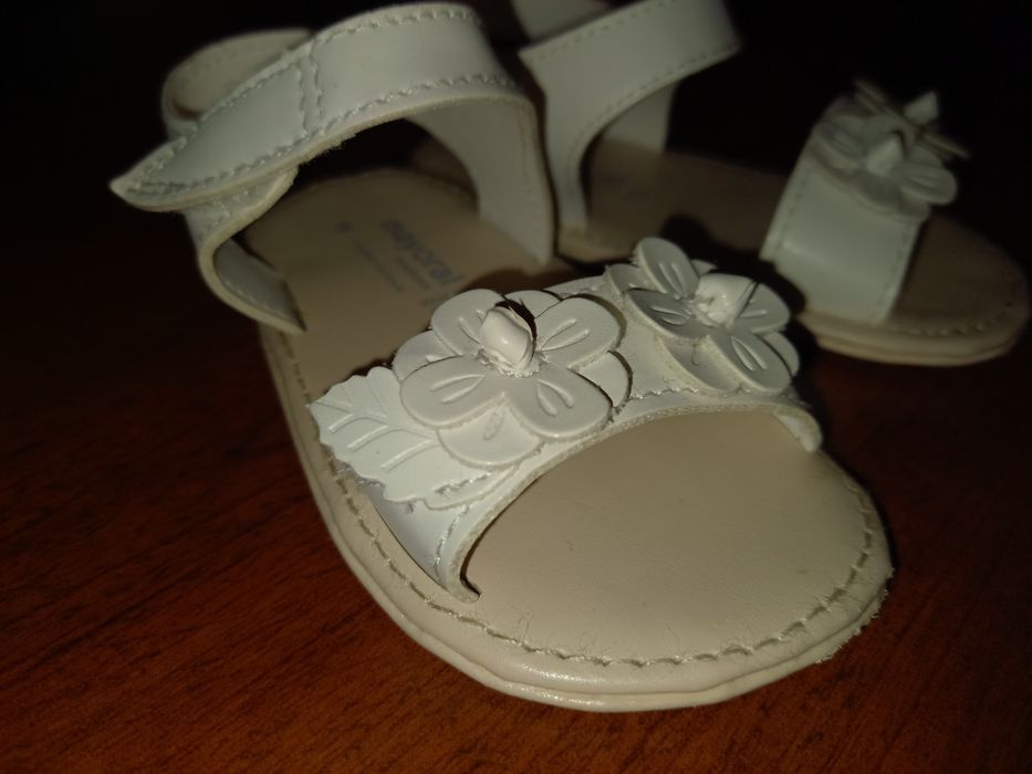 cudne, białe SANDAŁKI firmy MAYORAL - nowe!