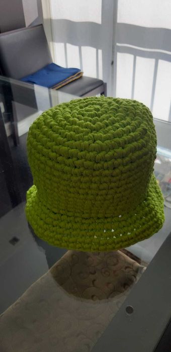 Chapeu feito á mão