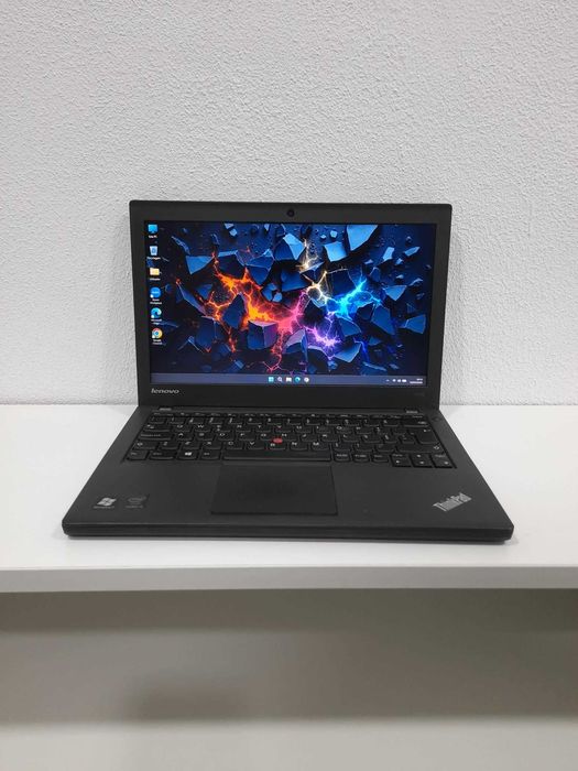 Lenovo X240 - Intel Core i5 / 8Gb / SSD