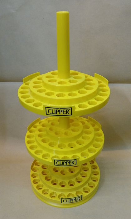 Expositor Isqueiros Clipper