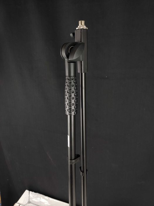 2 Tripés Microfone Karma KM-AM7K Novos