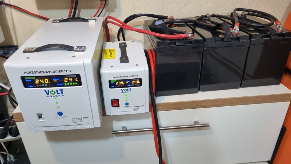 UPS Volt Polska  Sinus pro 2200e 800e  3x akumulator  100ah komplet ko