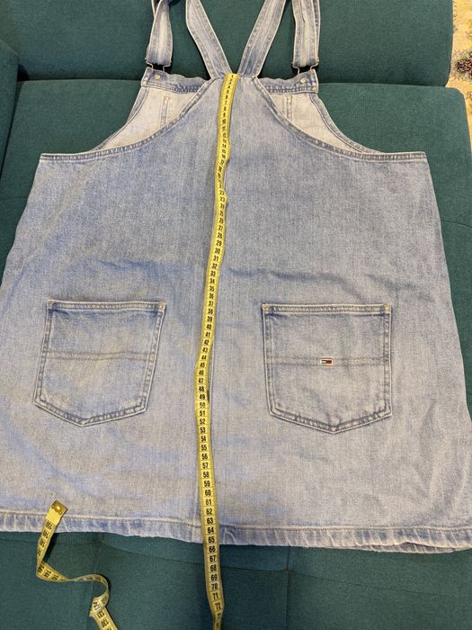 Продам жіночий джинсовий сарафан Tommy Jeans