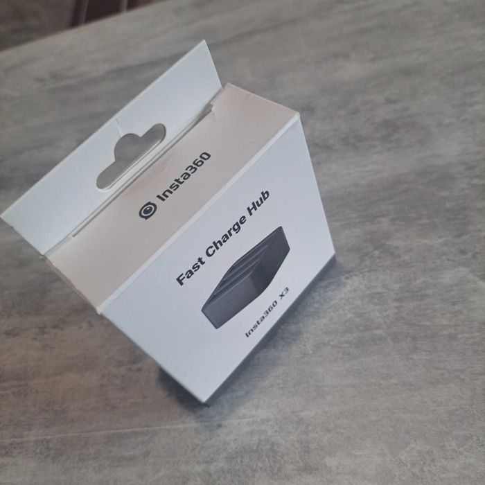 Insta360 x3 Fast Charge Hub (хаб зарядний)