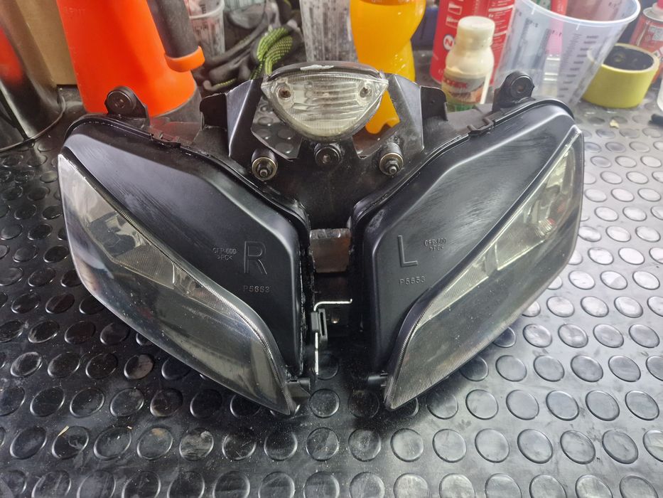 Lampa części Honda cbr 600rr pc37