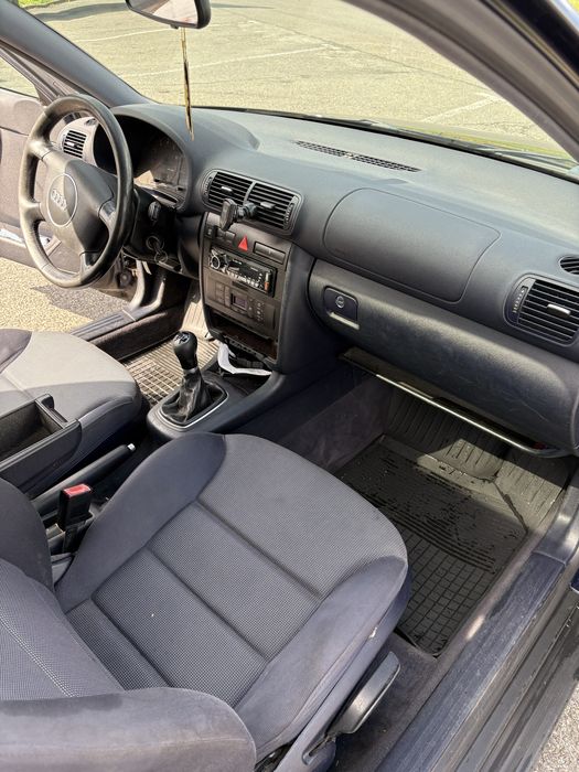 Audi A3 1.6 z gazem i klimatyzacją