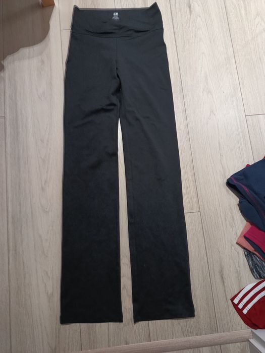Spodnie sportowe HM czarne xs