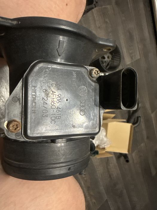 Продам термостат, ДМРВ, катушку запалювання та інше на VW BORA 1.6 bfq