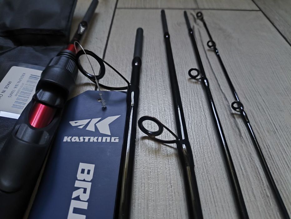 Набор KastKing, спиннинг Brutus, катушка Royale Legend lll, приманка