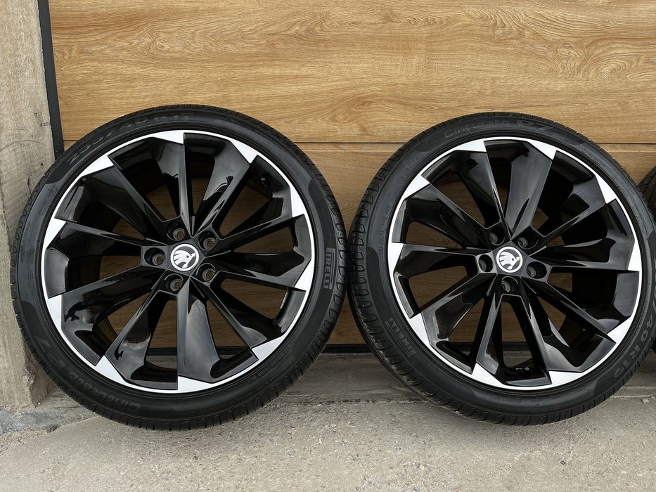 Felgi 19 5x112 Skoda SuperNova superB Octavia Seat VW *Pirelli