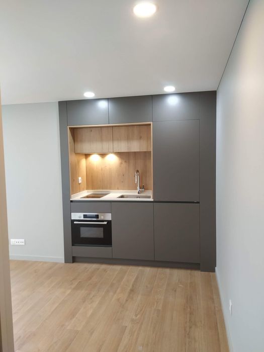 T0 no centro de Aveiro junto à estação de comboio.