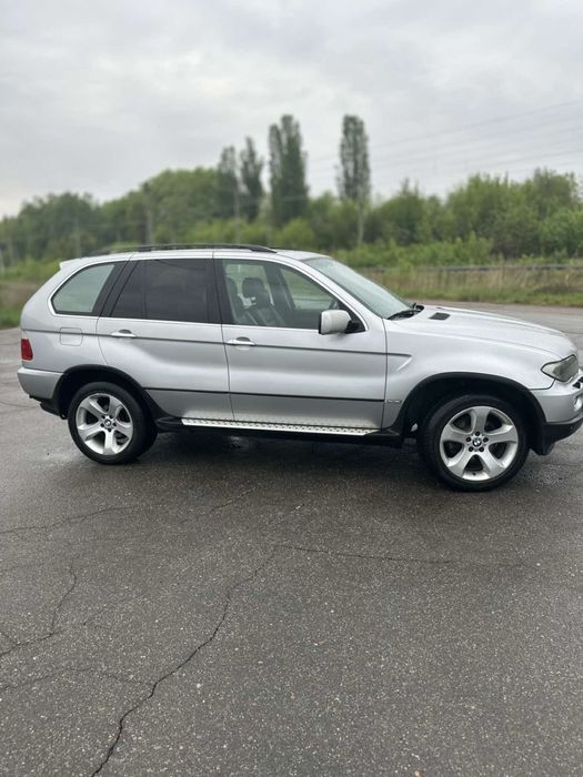 Продам BMW X5 E53 2003