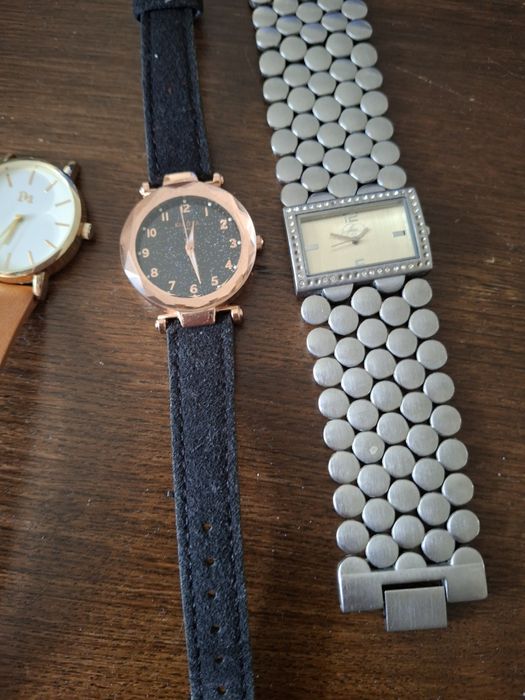 Zegarki na rękę rozne