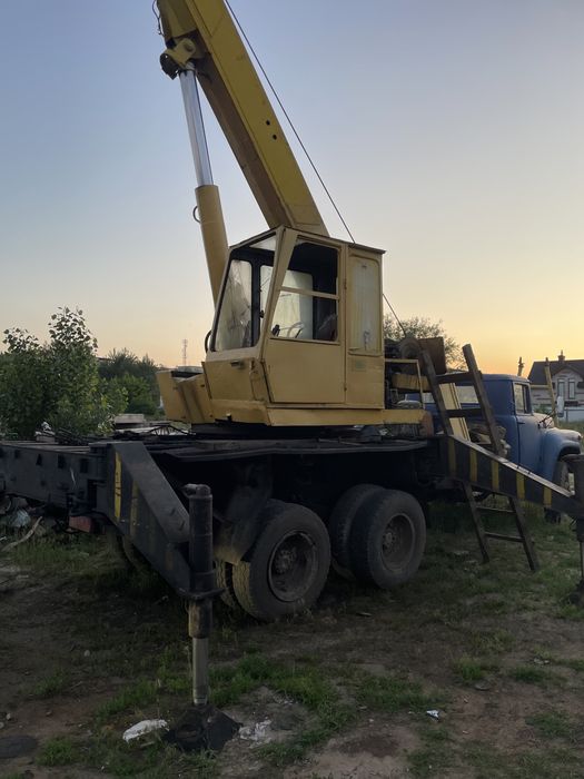 Кран Зил 133