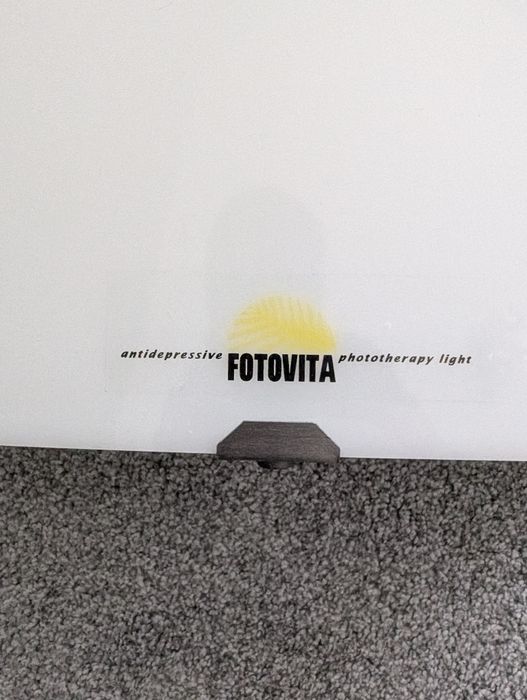 Sprzedam lampę na depresję do naświetlania